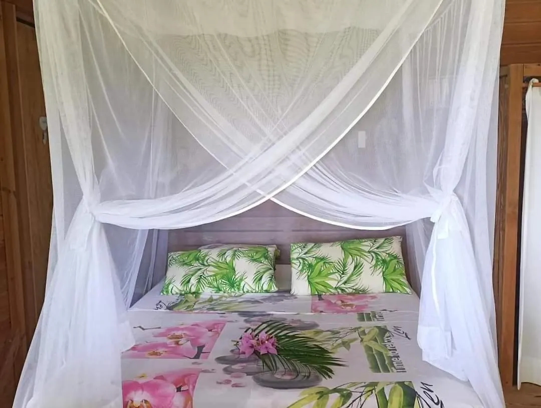 Ma Cabane Deshaies Luxe tent